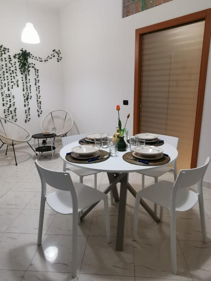 Comfort Apartment And Terrace Nel Cuore Di Bari Extérieur photo